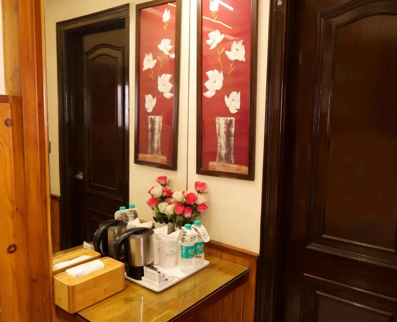 Wood Castle Hotel Delhi  Delhi (National Capital Territory of India)